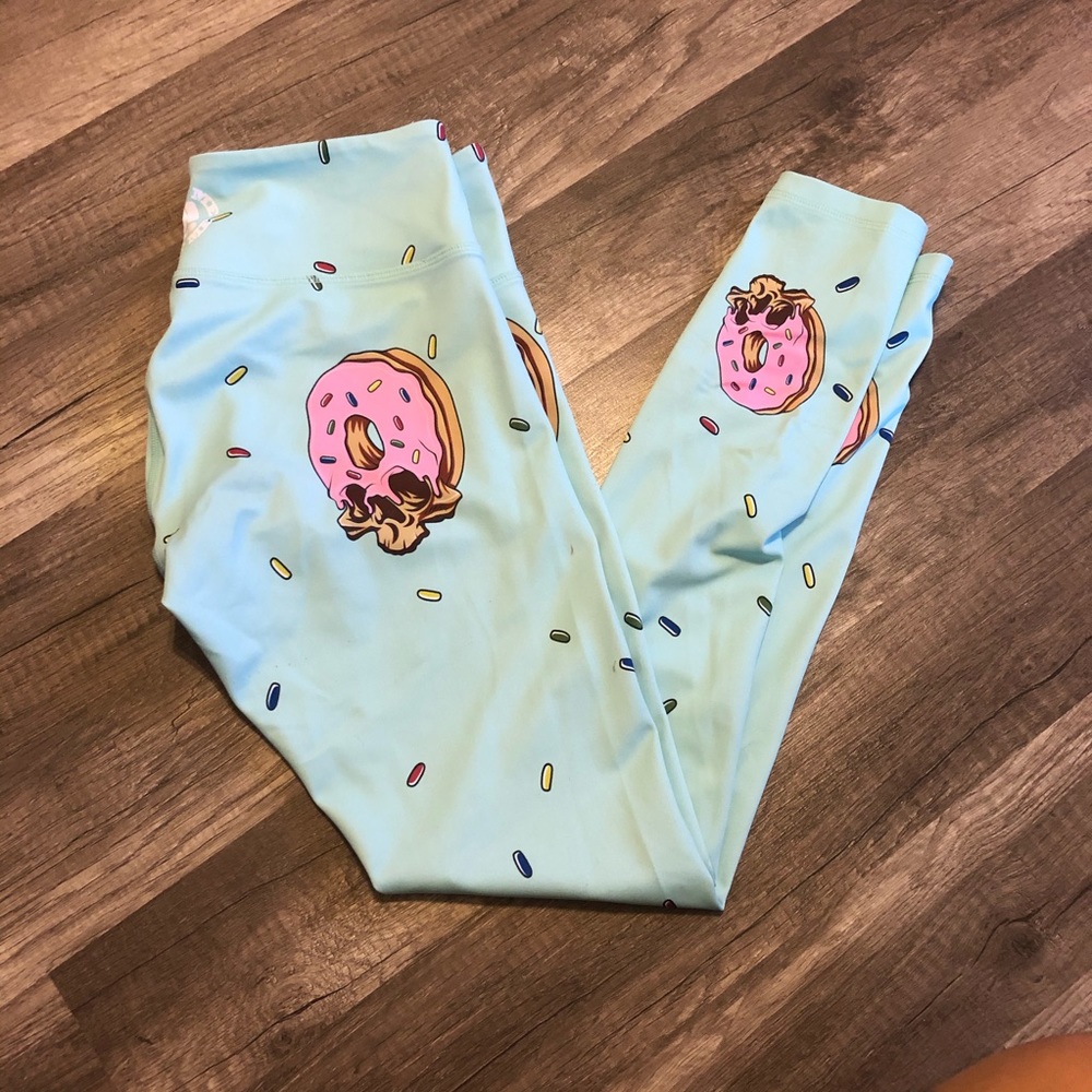 Donut skull leggings- excellent condition!